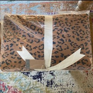 Kyte baby YOUTH leopard blanket